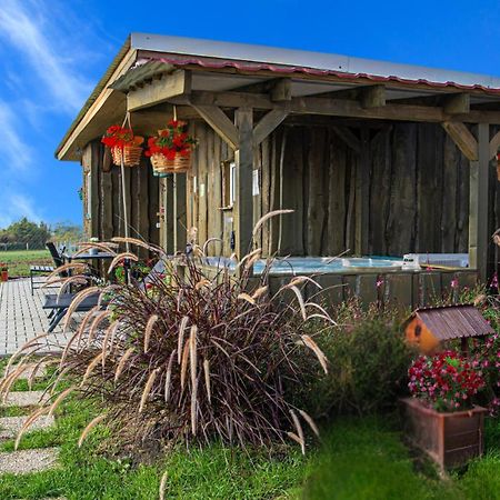Romantic Jacuzzi Hideaway Near Heviz Rezi Exterior foto