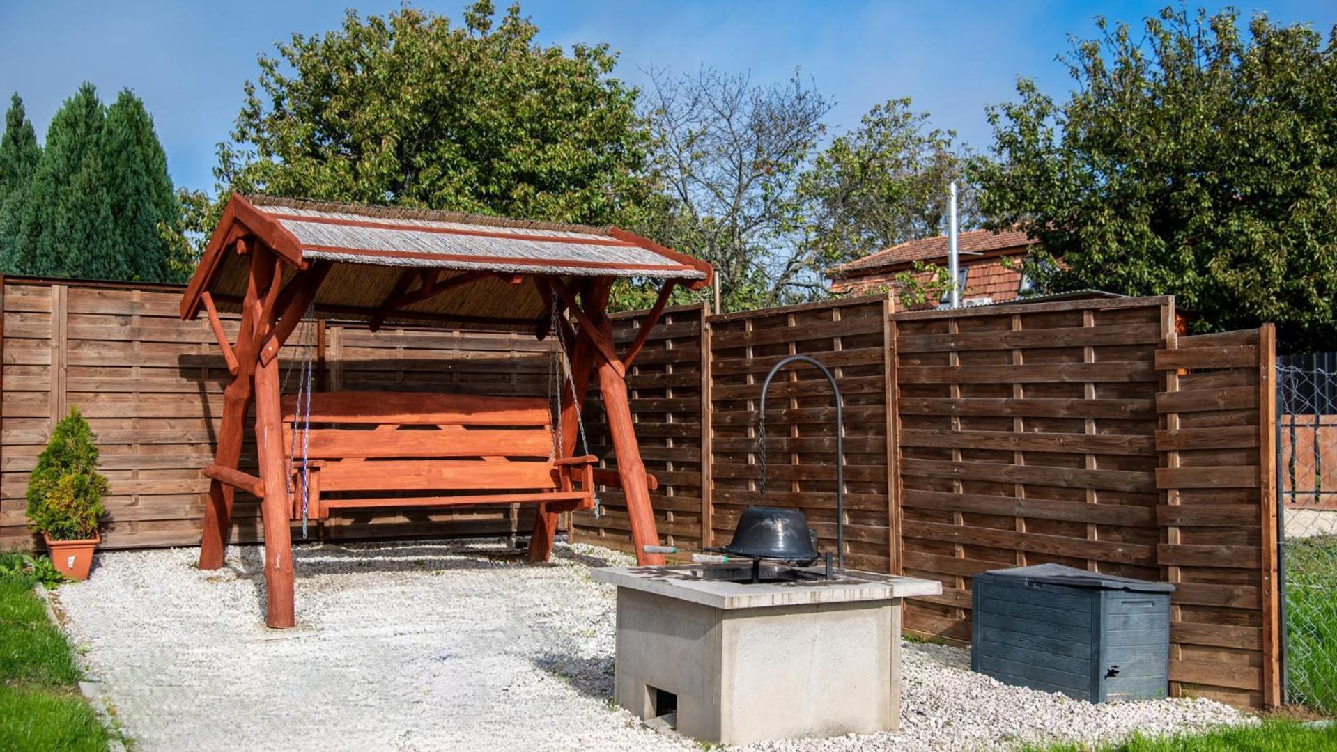 Romantic Jacuzzi Hideaway Near Heviz Rezi Exterior foto